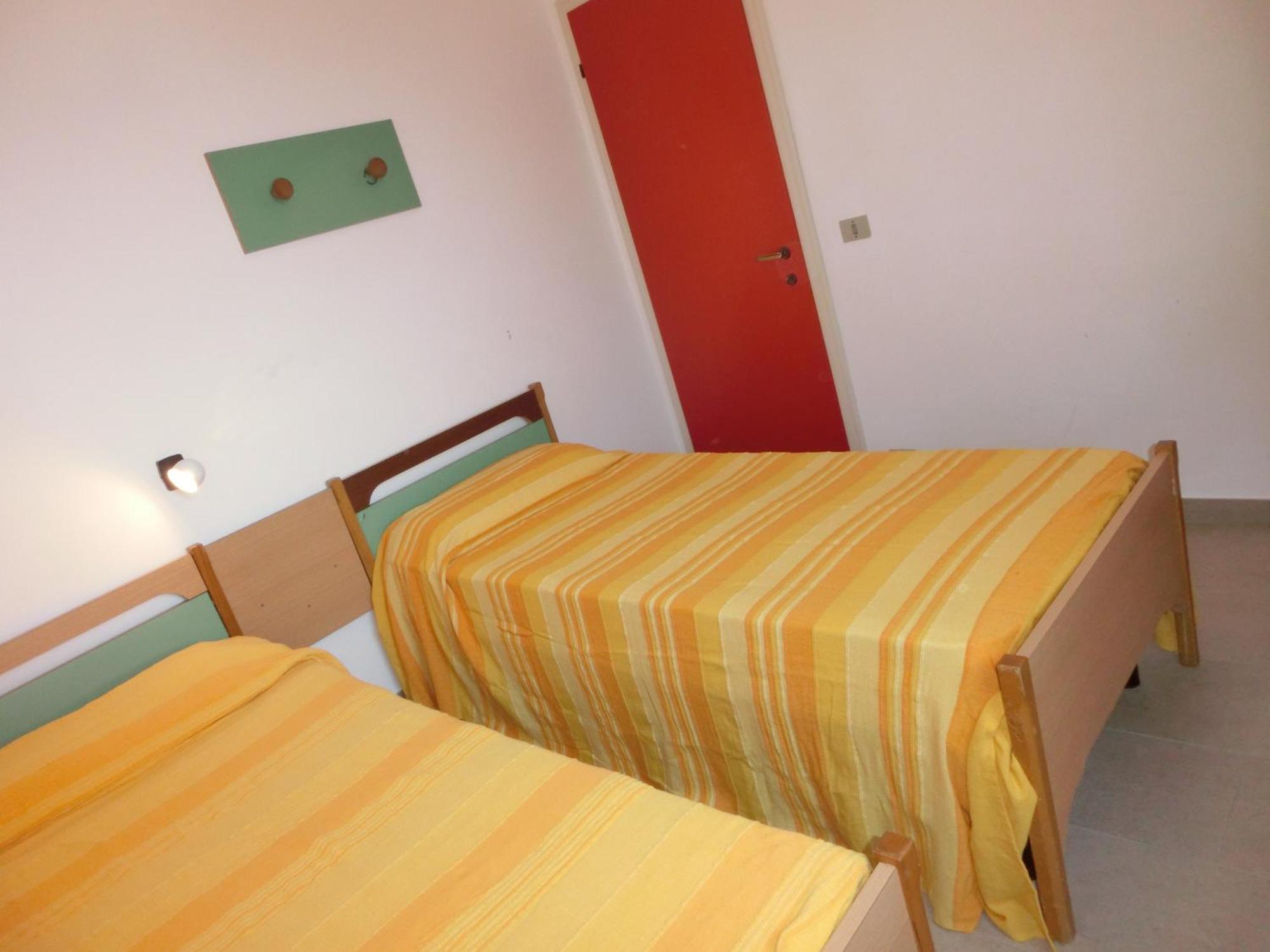 Adorable Flat For 6 Guests Next To Bibione Pineda Apartment Екстериор снимка